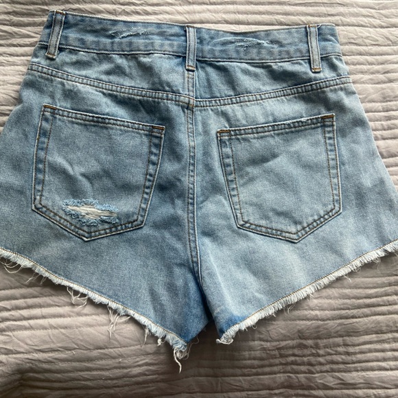 Push My Buttons Denim Shorts Mid Blue - Picture 3 of 3